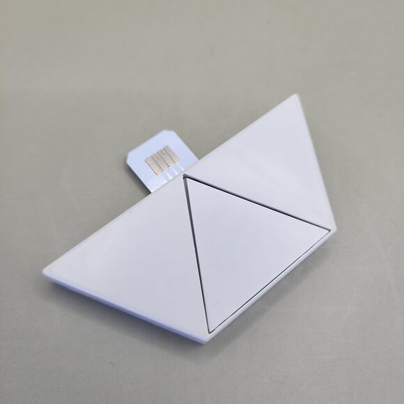 Nanoleaf Rhythm is a male plug Aurora NL28-0017TW - Picture 1 of 3